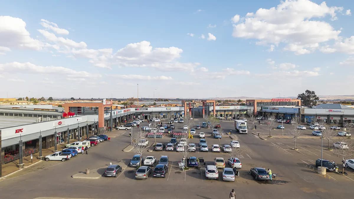 Tsakane Mall