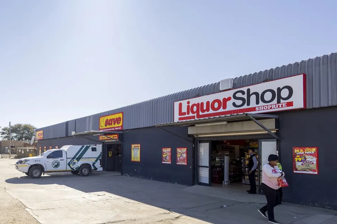 Itsoseng Plaza Itsoseng Plaza